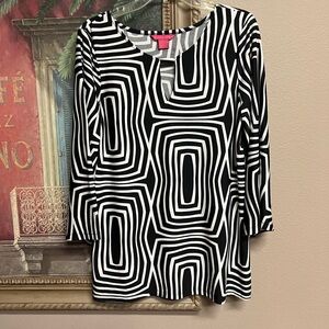 Sunny Leigh Chic Black and White Geometric Women's Top